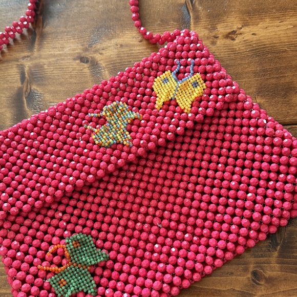 Butterfly pink Beaded Bag - Picture 3 of 5
